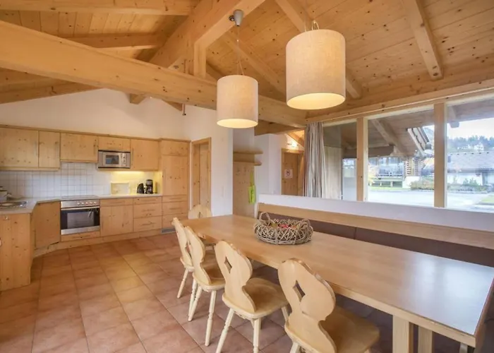 Tatil Evi Schoeneben Zwillinger Huette Wald im Pinzgau